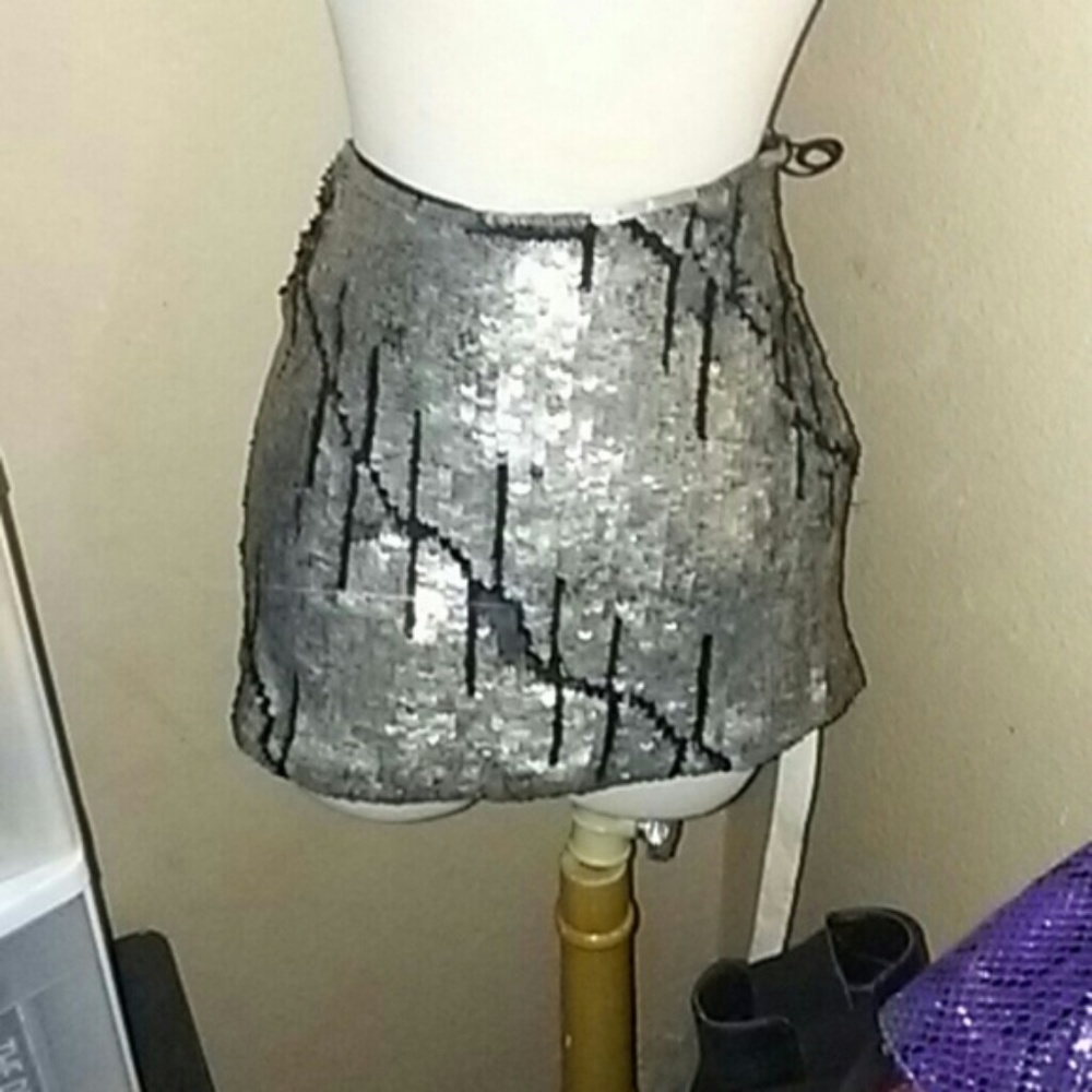 NWOT Gryphon Silver Sequin Mini Skirt S xs 2